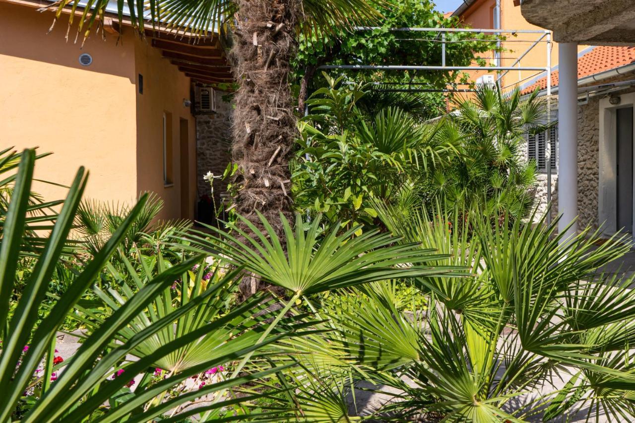 Eleonora Apartments Zadar Bagian luar foto