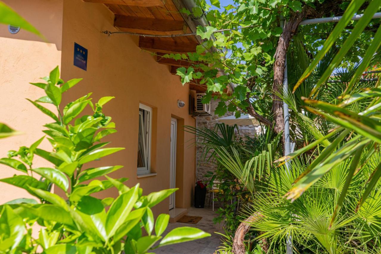 Eleonora Apartments Zadar Bagian luar foto