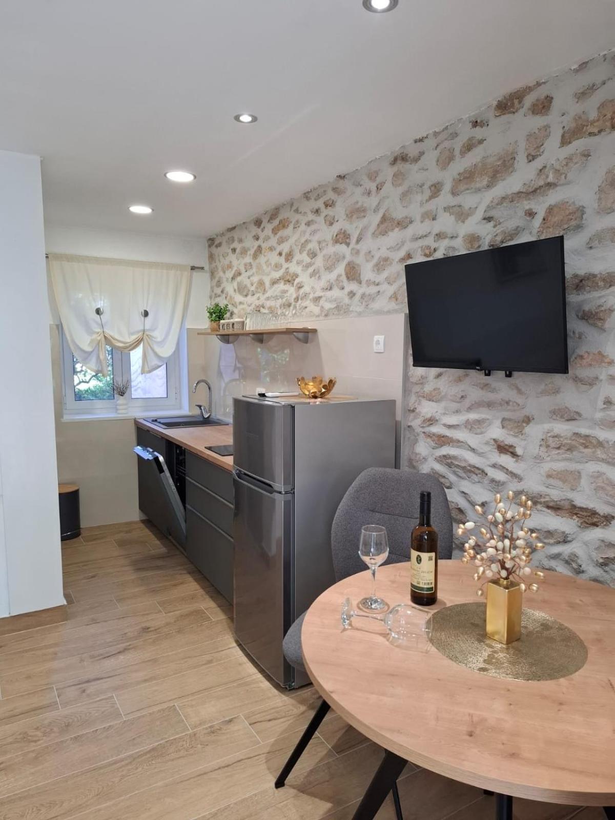 Eleonora Apartments Zadar Bagian luar foto